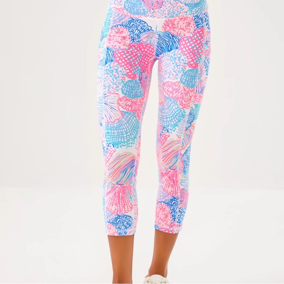Lilly Pulitzer Pants - Lilly Pulitzer Weekender Luxletic 21”High Rise Leggings-Multi Roar Of The Seas